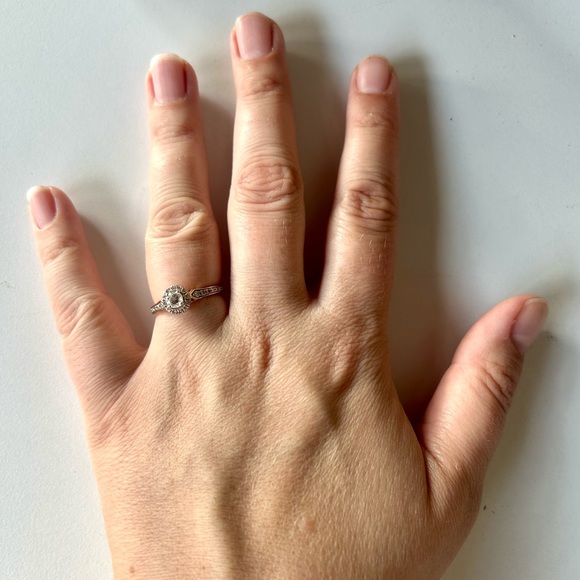 14k 14 Karat Rose Gold & Diamond Halo Cut Pave Engagement Ring, Size 6.75 - Picture 11 of 13